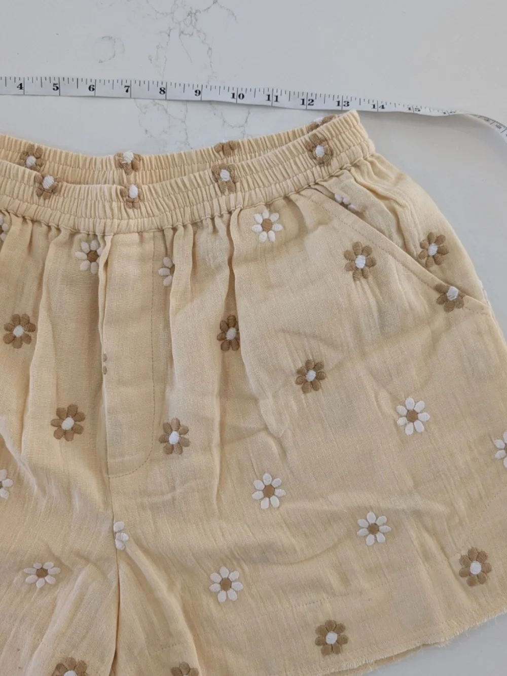 BAZISZT Casas Wildflower Embroidered Shorts Yellow Cotton Muslin Medium NWT - Picture 9 of 12